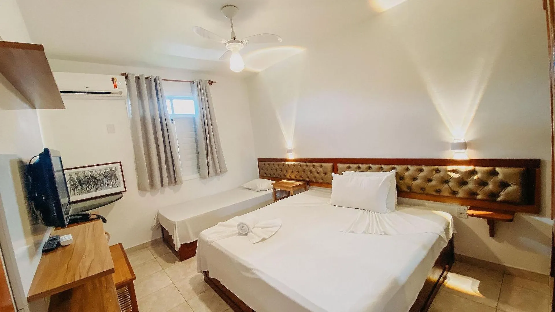 Apartament Flat Frente Praia De Taperapua, Atravessou A Rua Esta Na Praia, Com Piscina, Sauna E Cafe Da Manha Como Cortesia Porto Seguro