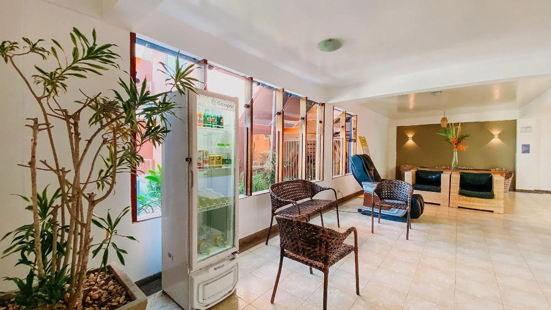 Flat Frente Praia De Taperapua, Atravessou A Rua Esta Na Praia, Com Piscina, Sauna E Cafe Da Manha Como Cortesia Porto Seguro 0*,  Brazylia