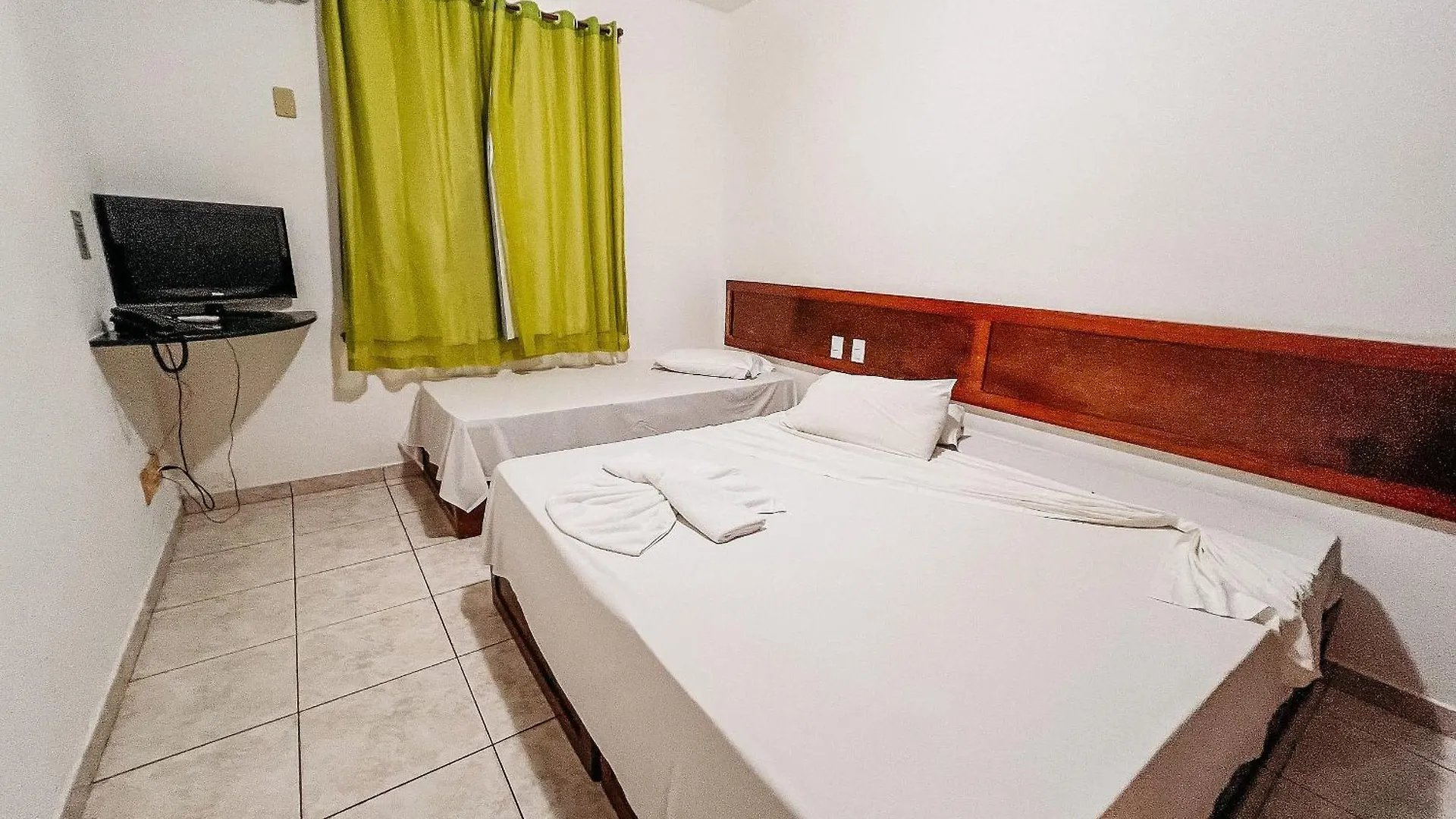 Apartament Flat Frente Praia De Taperapua, Atravessou A Rua Esta Na Praia, Com Piscina, Sauna E Cafe Da Manha Como Cortesia Porto Seguro